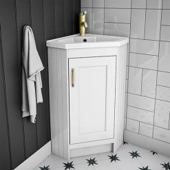 Chatsworth Traditional White Corner Vanity Unit